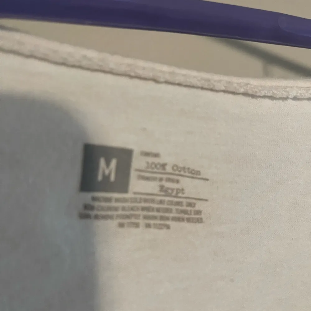 Target long sleeve shirt sz M - Image 2