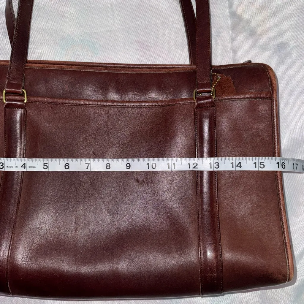 Coach Vintage  Shoulder brief. Style 5230 in mahogany - Image 7