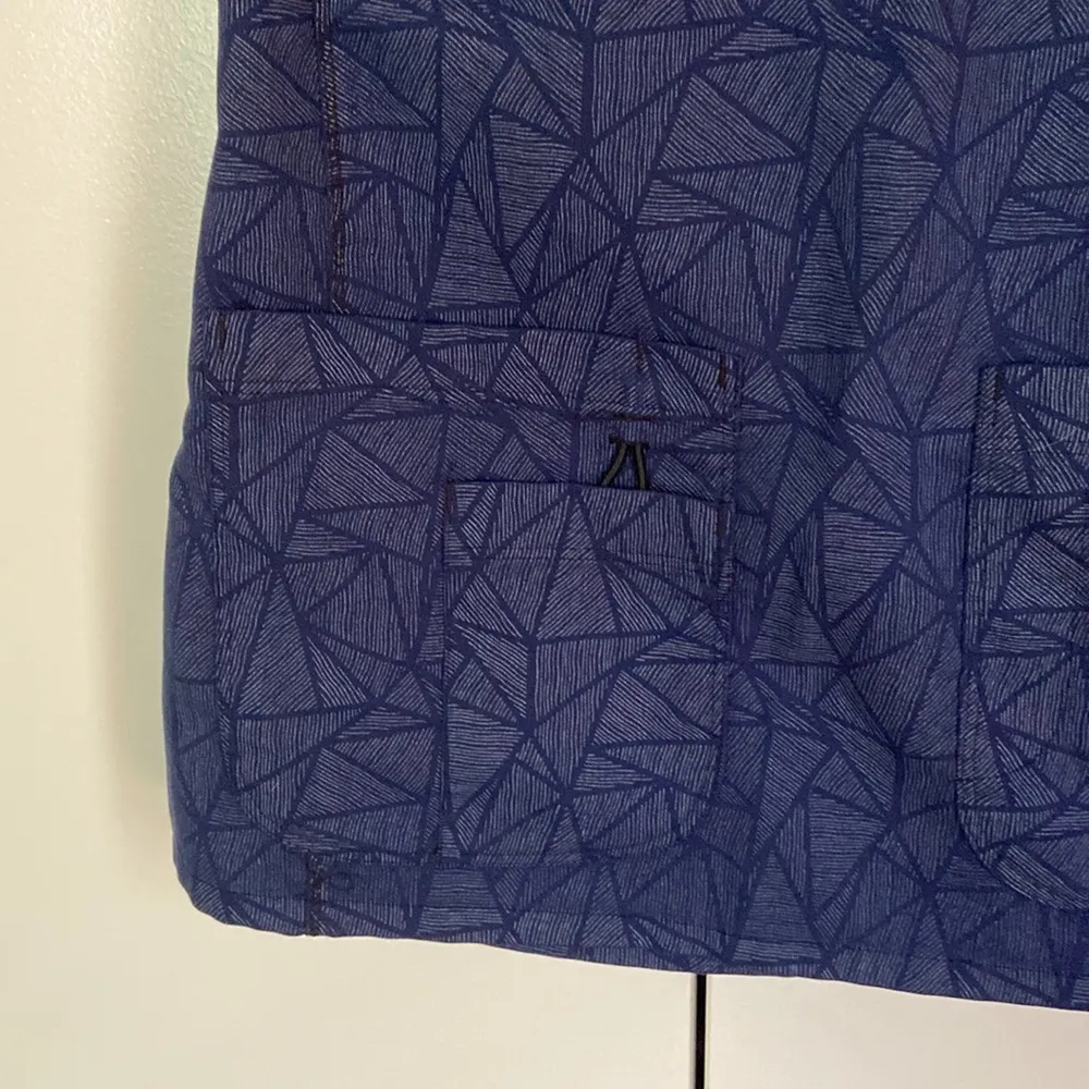 Grey’s Anatomy Professional Wear by BARCO Active Scrub Top Blue Small - Image 4