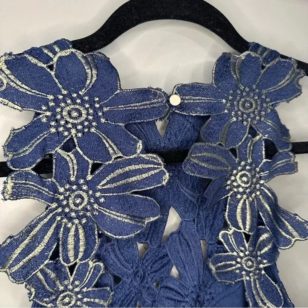 SAYLOR Revolve Dress Navy Blue Gold Floral Lace High Neck Mini Dress Sz M - Image 12