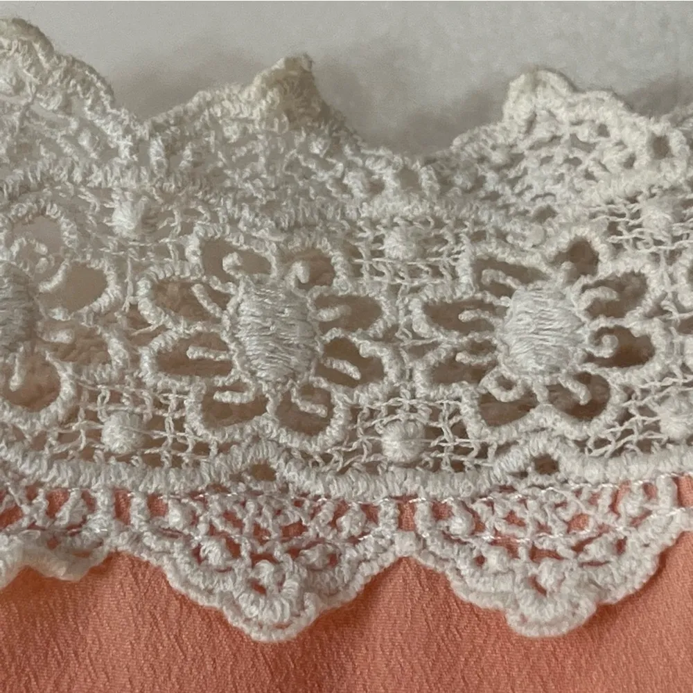 Women’s Candy Rose Peach Tank Top‎ With White Lace Trim Size Small Pink - Image 2