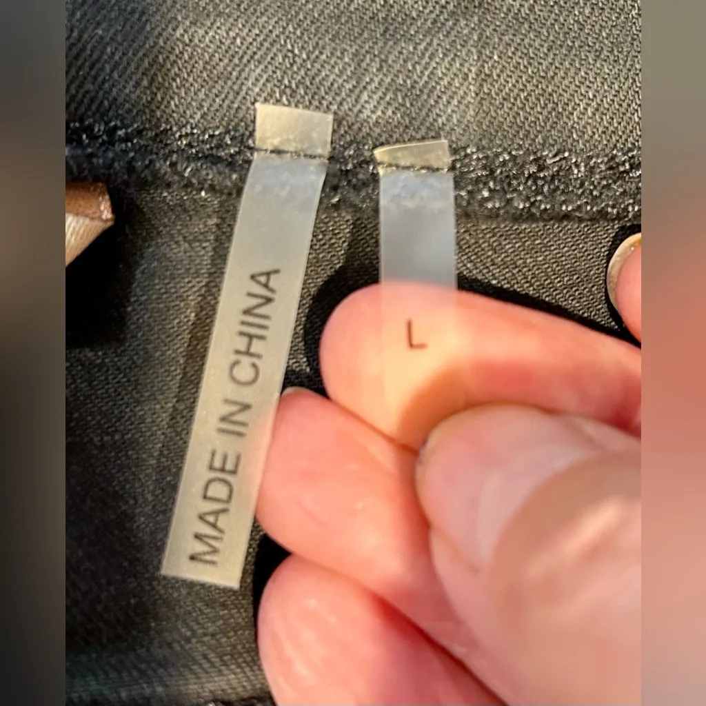 Soft Surroundings Black Beaded Raw Hem Crop Jeans Women’s Size Large - Image 12