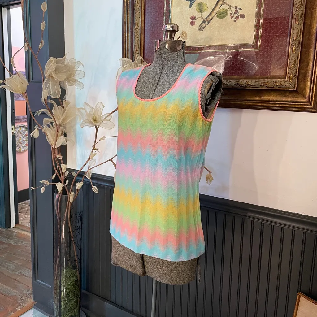 Vintage 70s Sunny South Retro Rainbow Chevron Button Up Blouse & Tank Set 💛🎀 Pink Size M - Image 5