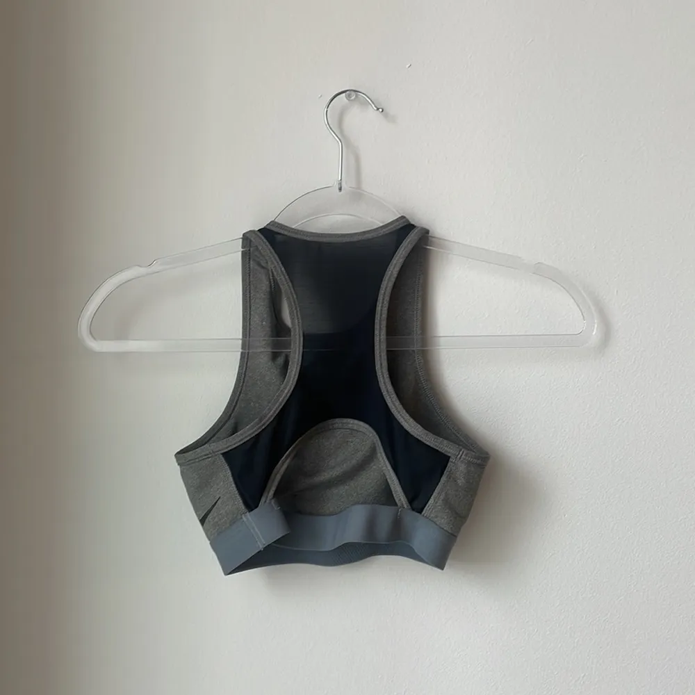 Nike Grey High Neck Sports Bra - Image 2