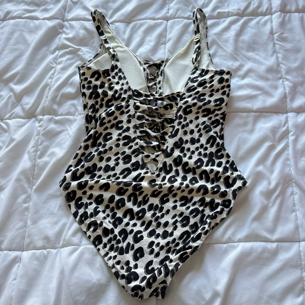 Bleu Rod Beattie Womens Size 12 Cheetah Print One Piece Swimsuit Summer Beach - Image 5