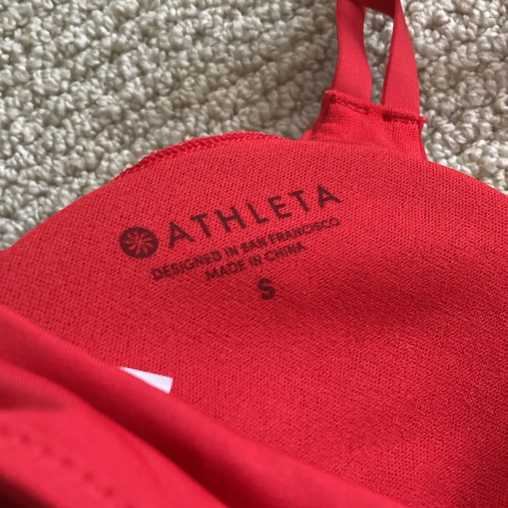 NEW ATHLETA South Swell Bikini Top Size Small Padded Sporty Strappy Red A/C NWT - Image 9