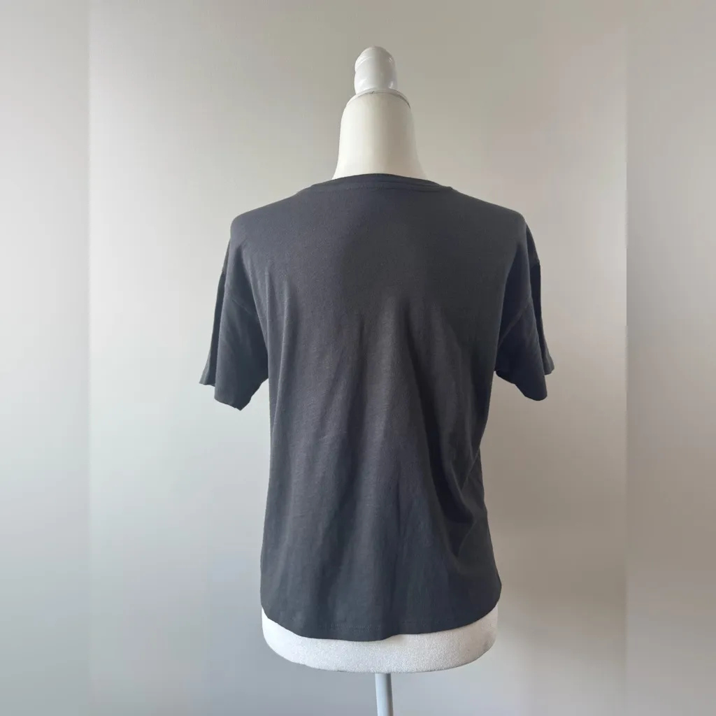 American Eagle Outfitters Floral Graphic Gray Crew Neck Tee Size XS - Image 2