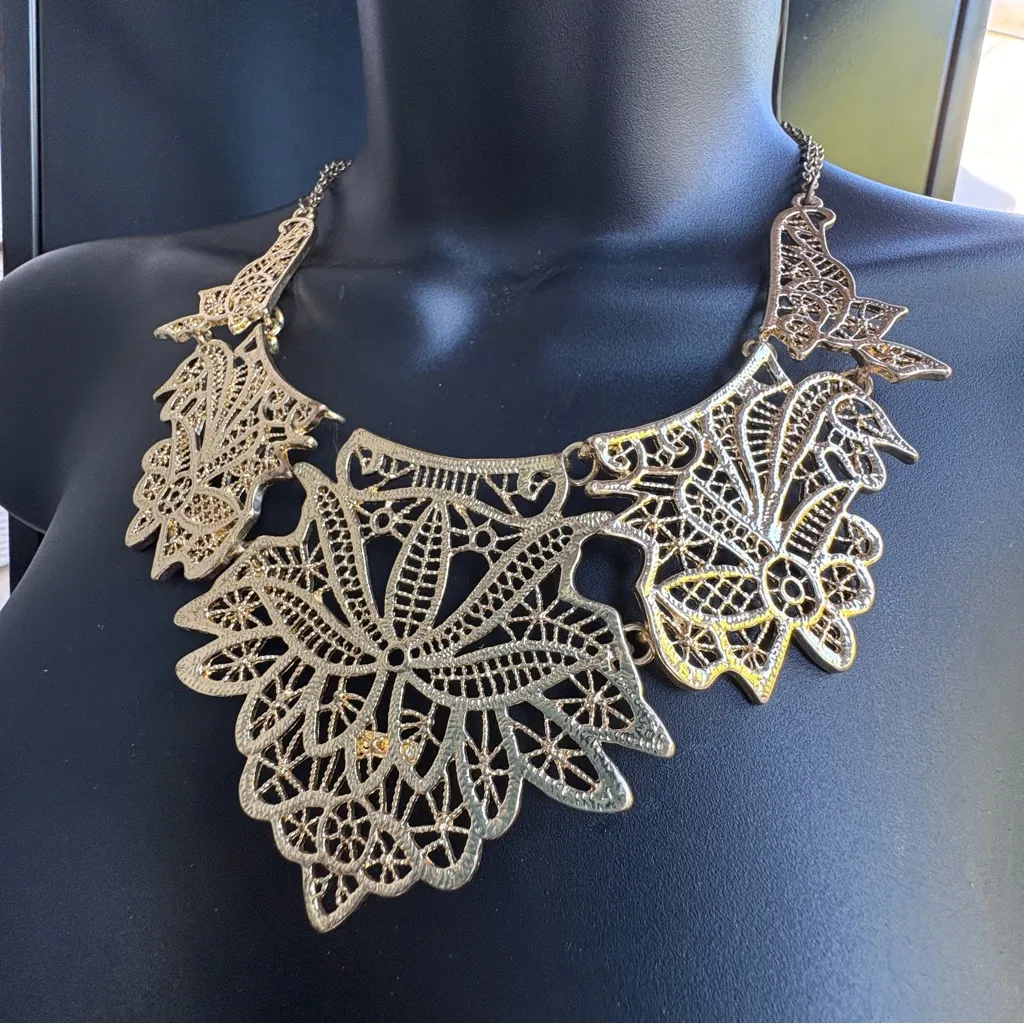 Amrita Singh Gold Filigree Necklace - Image 3