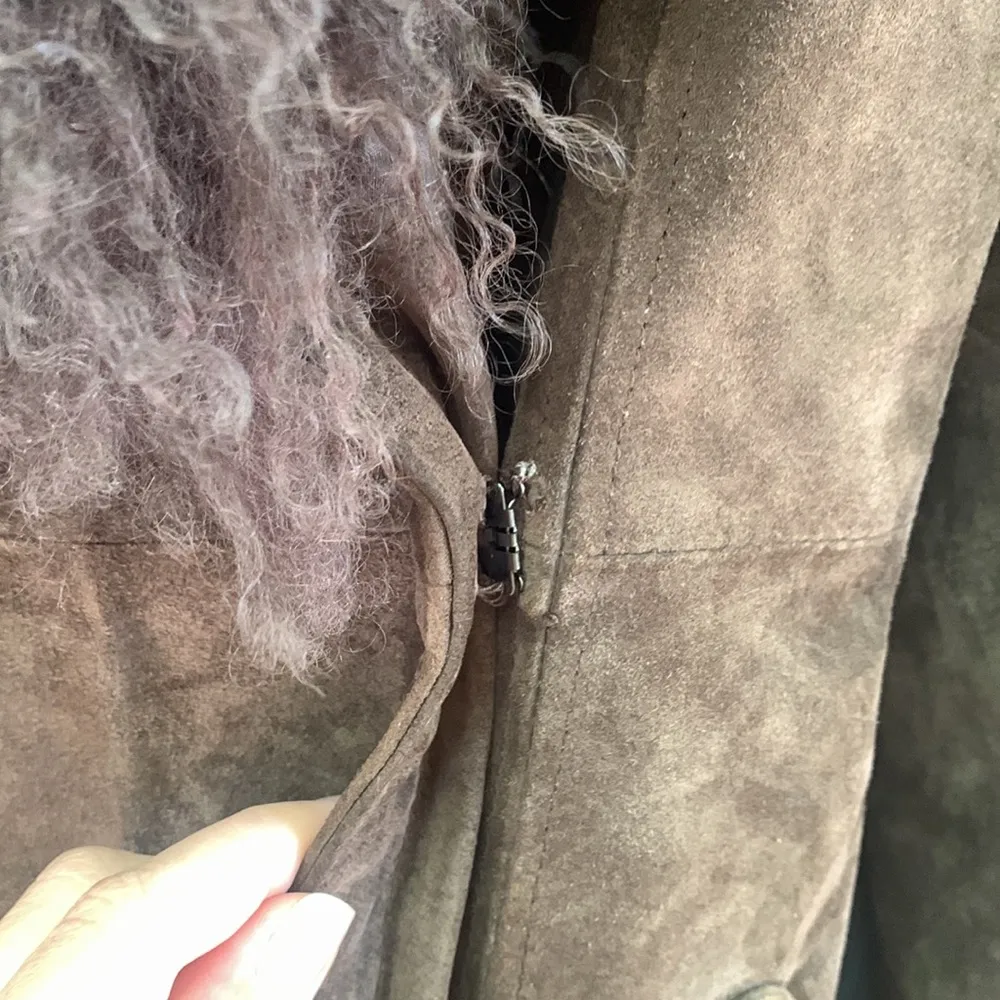 Vintage brown suede jacket hippie gypsy with faux fur mid length 90s hippie - Image 6