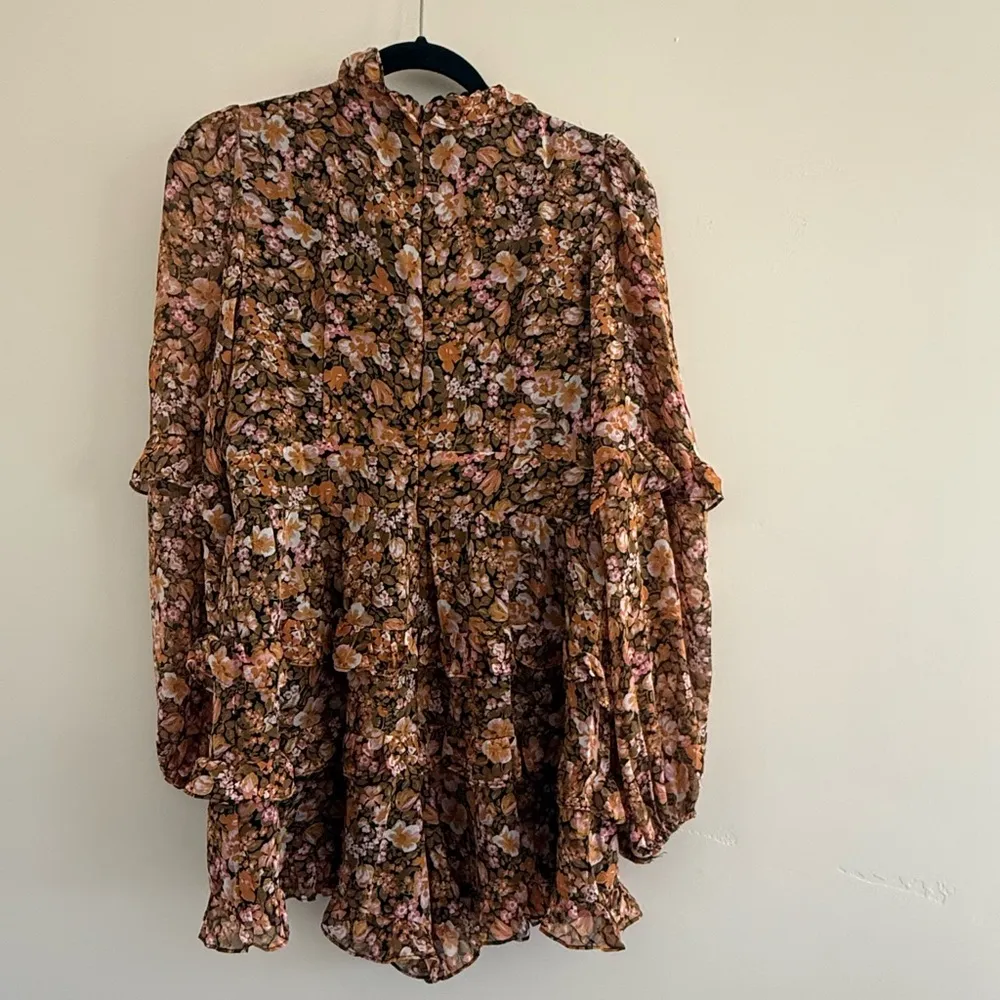 Showpo Liadi Playsuit Jumpsuit wome longsleeve plunge playsuit Black Floral Sz 8 Brown - Image 12