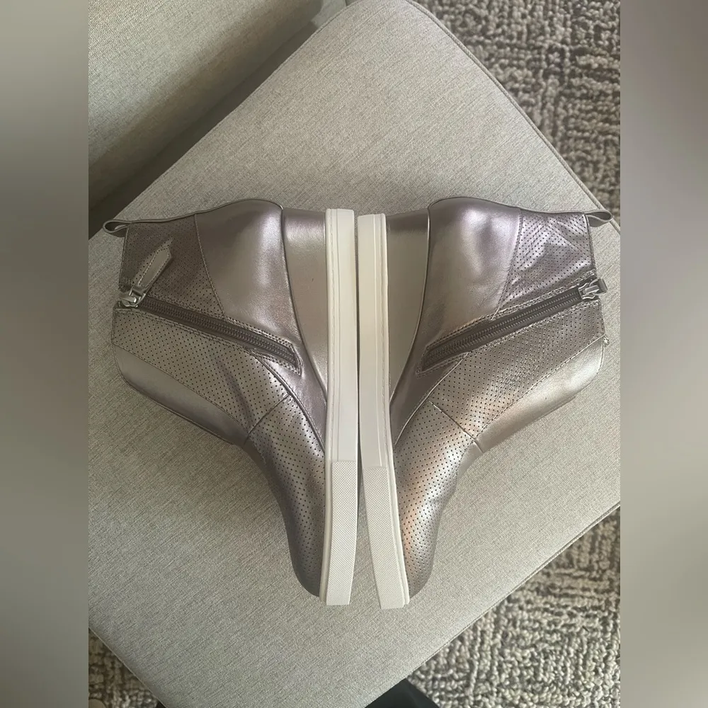 Linea Paolo Women’s Anna Wedge Sneaker Shoes - Image 3