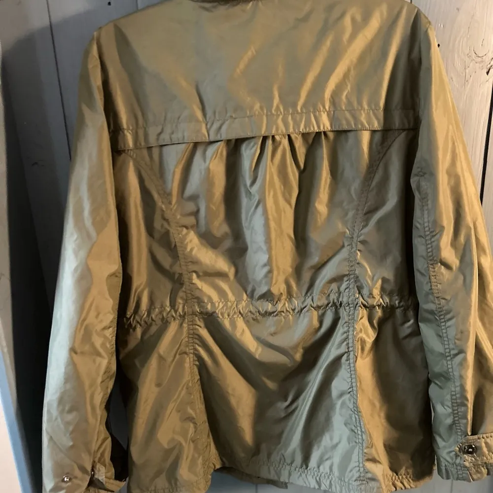 Michael Kors Hunter Green Mid-Length Military Raincoat. Size Large - Image 5