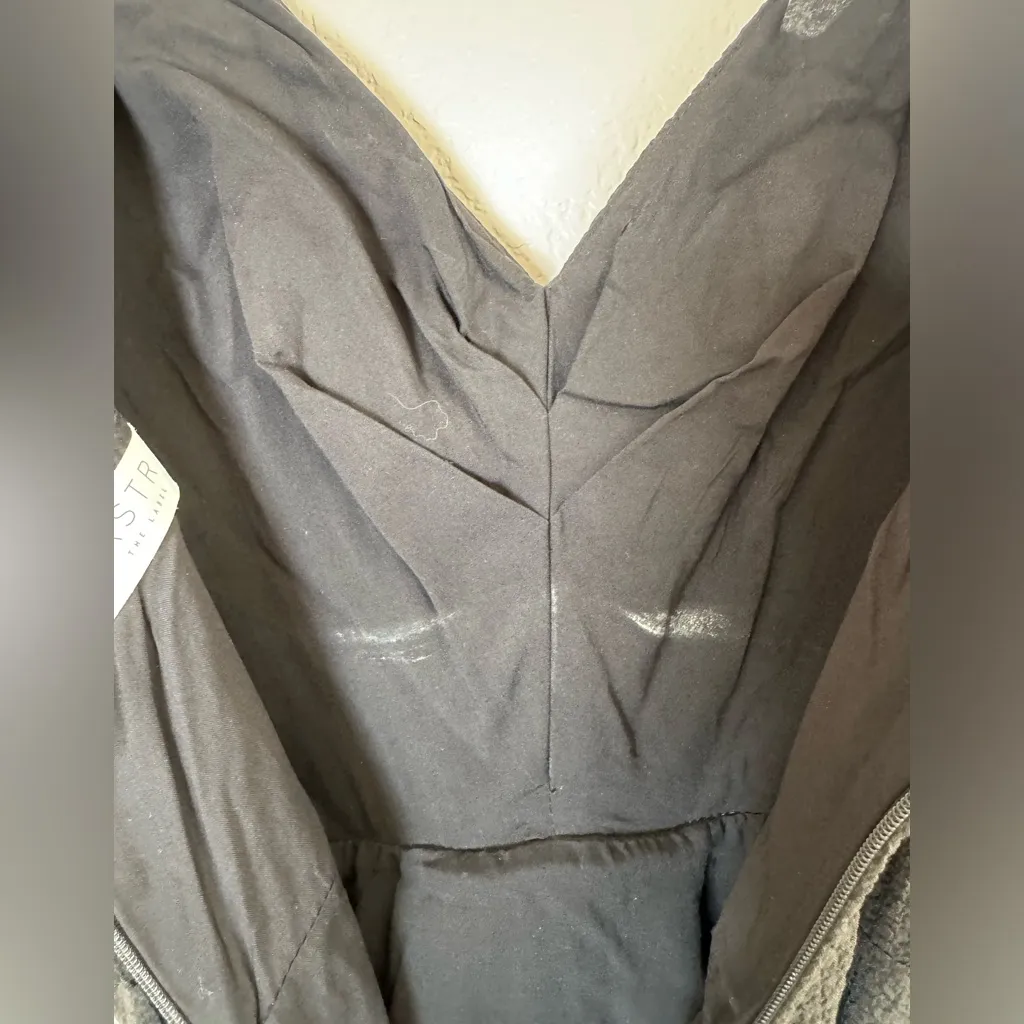 Astr the label Euphoria Dress Black Ruffle Sleeve Small - Image 10