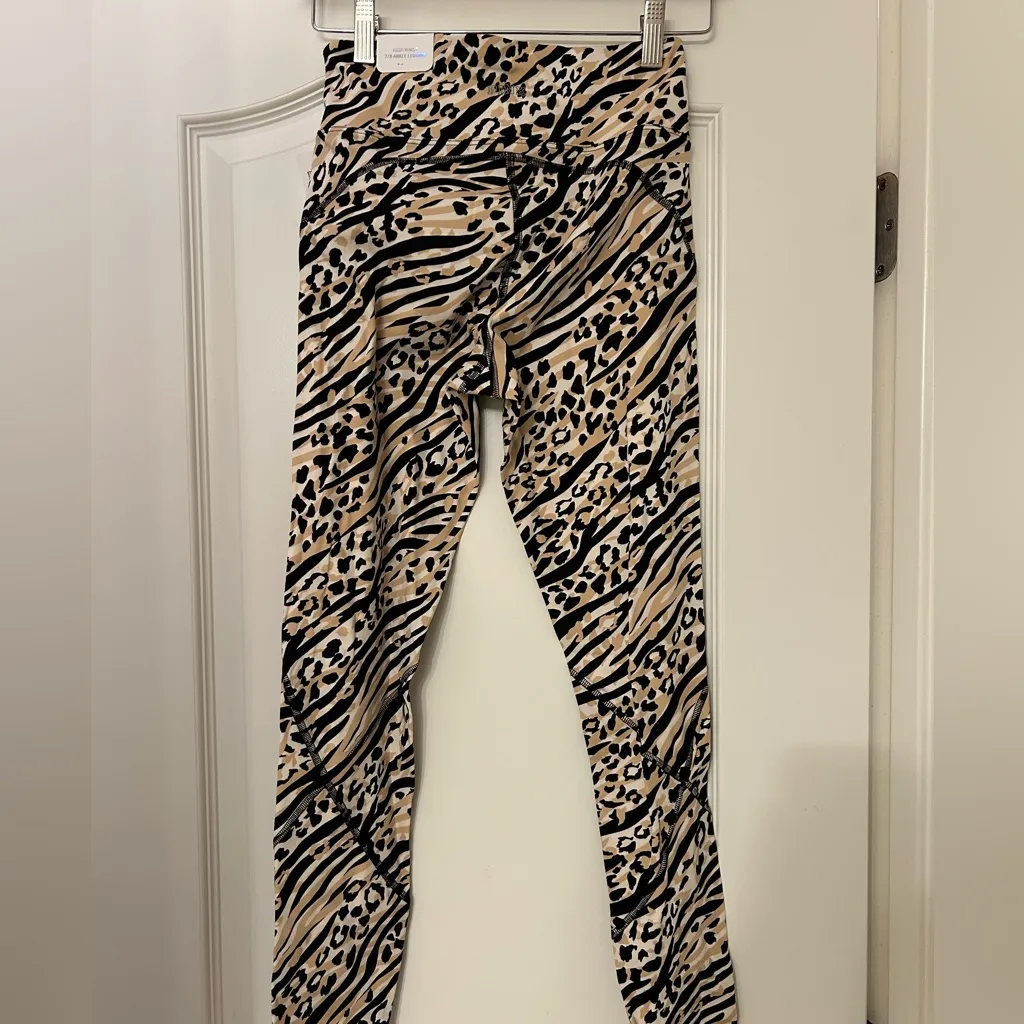Victoria’s Secret Pink Butterfly Soft Leggings - Image 3