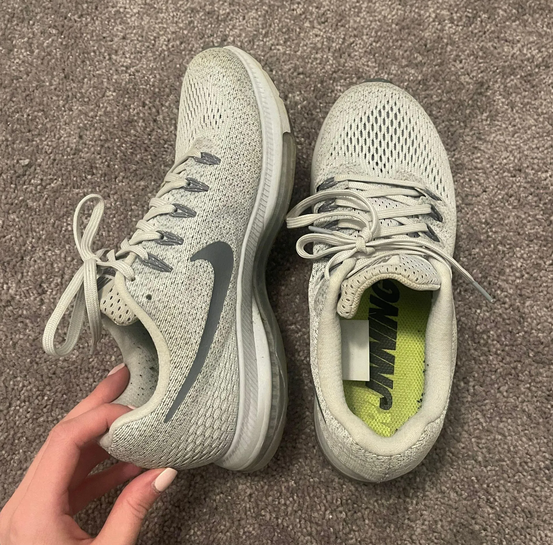 Running Shoes - Image 2