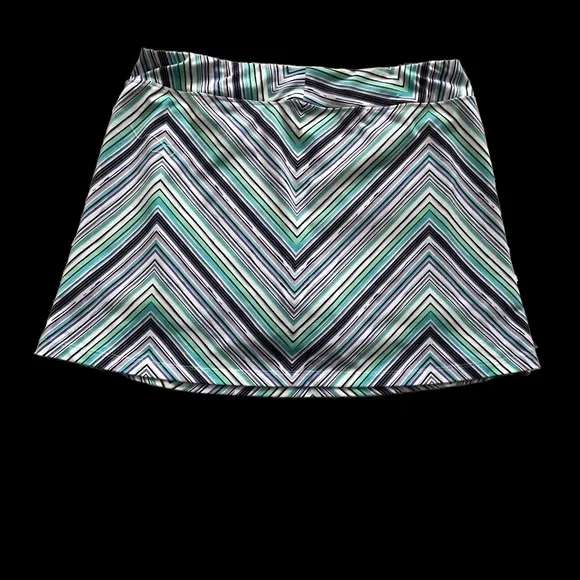 Bass Pro Shops Multicolor Green Chevron Striped Skort *See Description* - Image 2