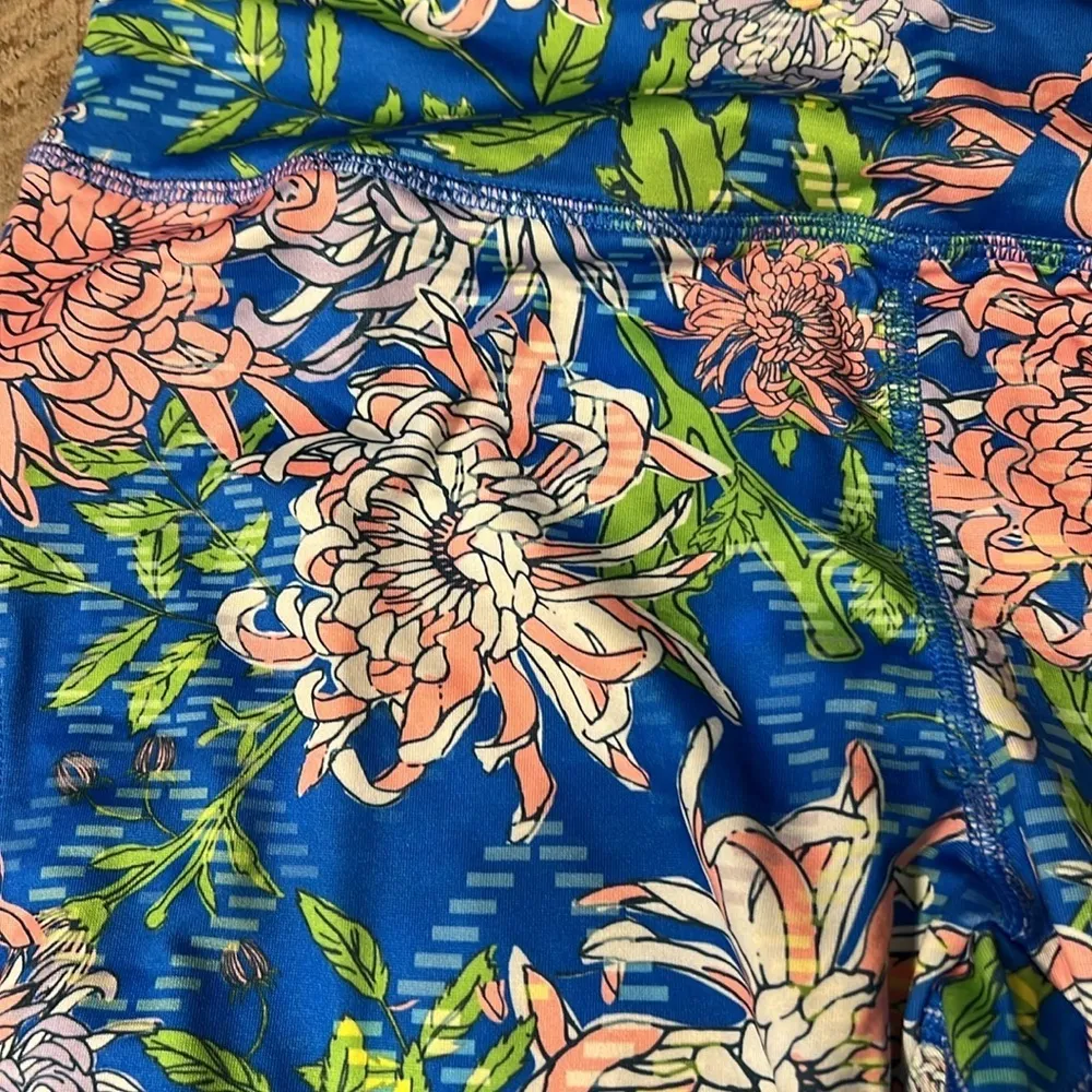 Moisture wicking cute capris by LuLa Roe. - Image 3