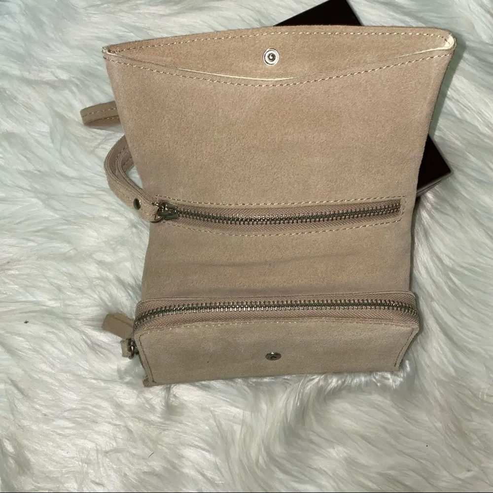 Cooperative suede leather wristlet wallet - Image 4