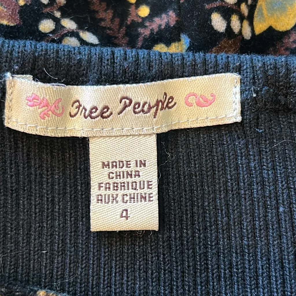 Free People Velvet Floral Elastic Waist Skirt Size 4 - Image 5