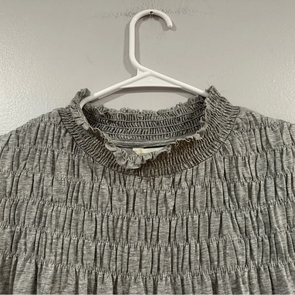 Sundance Everyday Essence Gray Smocked Tee Knit Yoke Gray Medium M - Image 2