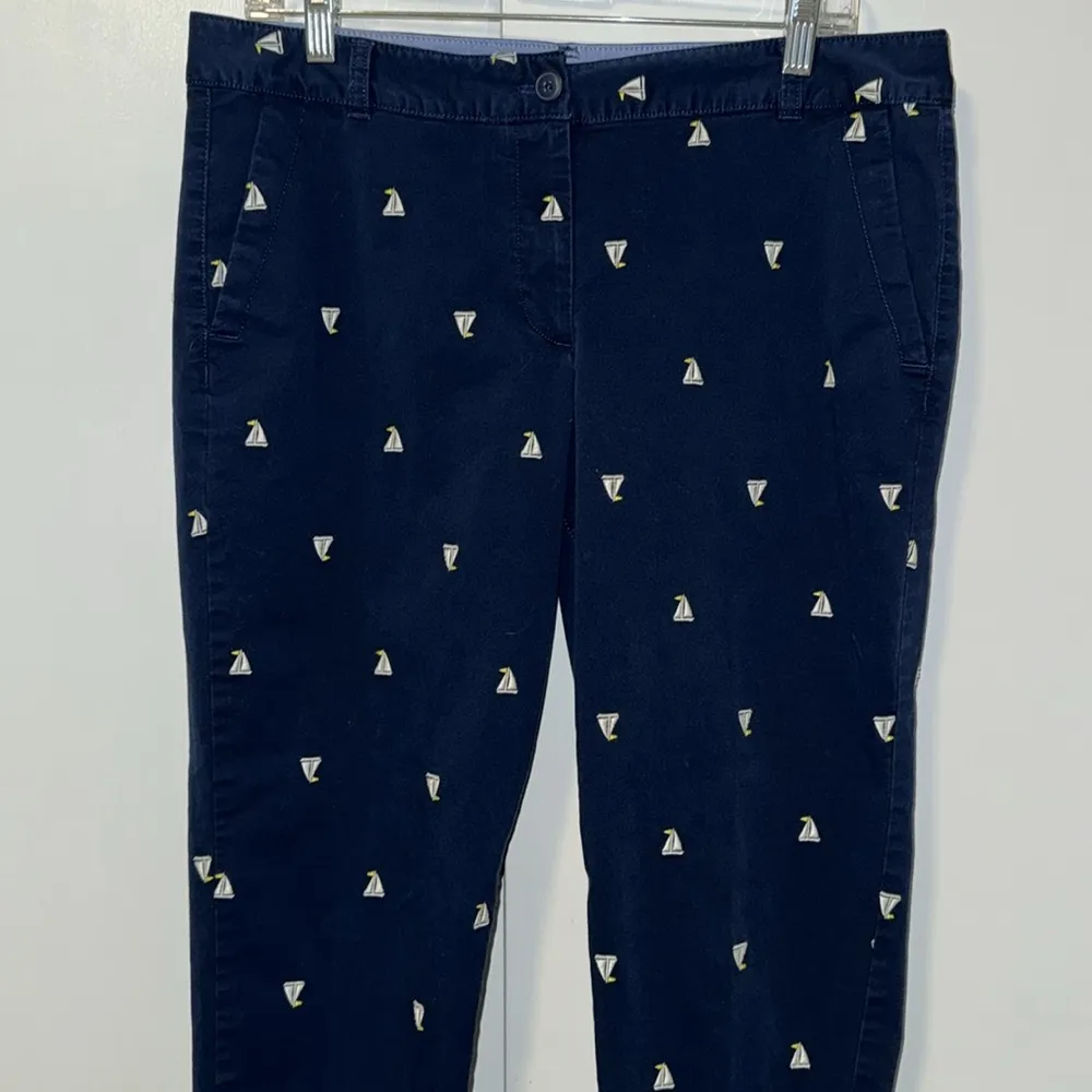 Talbots Weekend Chino Capri Pant Navy Sailboat Embroidery Nautical Women’s 12 P - Image 2