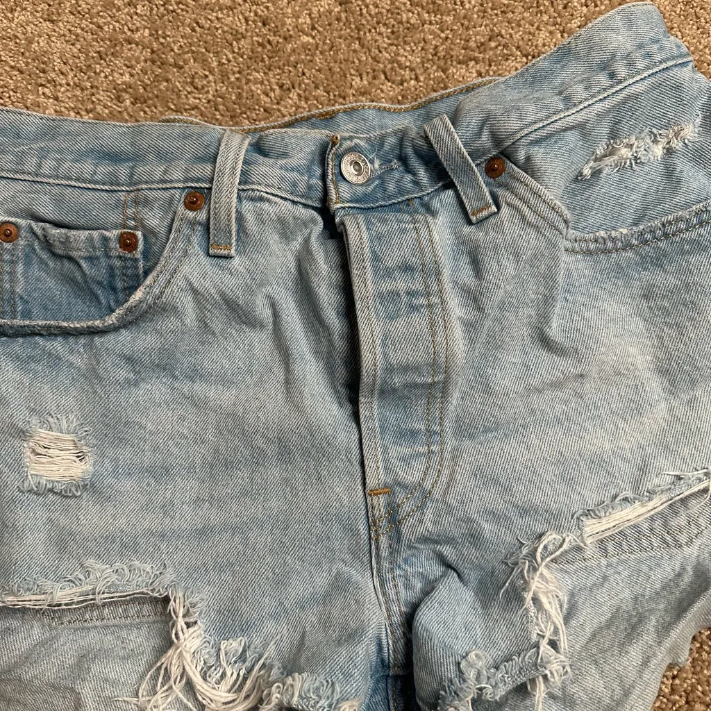 Levi’s 501 Denim Jean‎ Shorts - Image 2