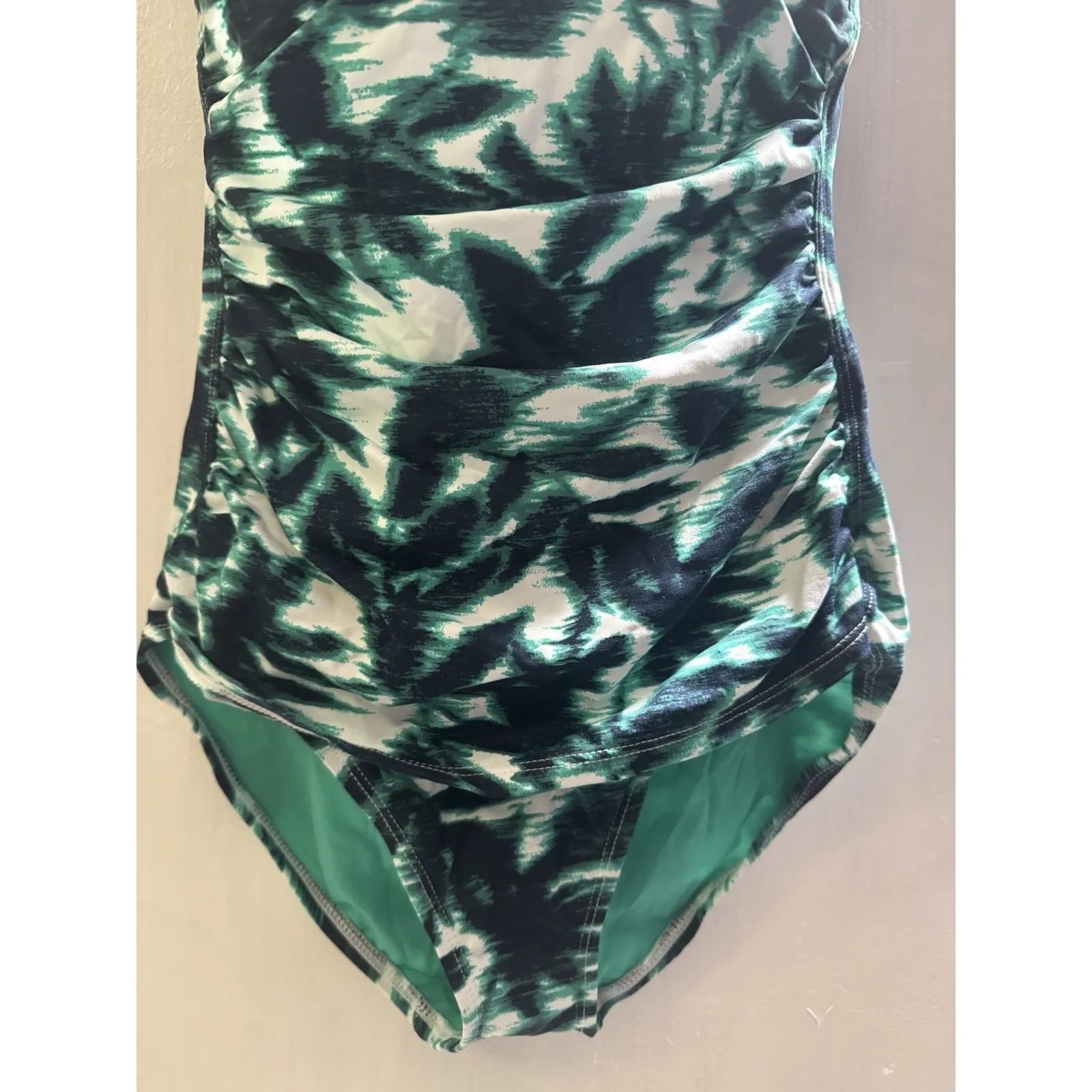 TOMMY BAHAMA Green Blue Women's Size‎ 6 One Piece Swimsuit Tummy Control Padded - Image 4