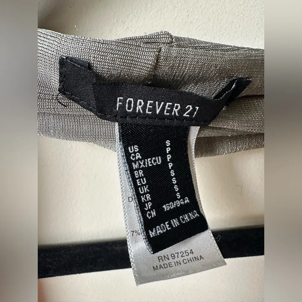 Forever 21 Scarf Size Small - Image 3