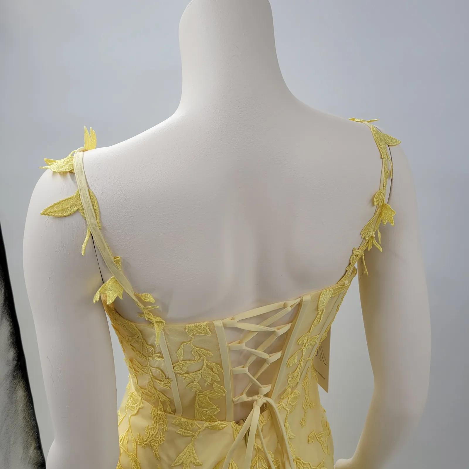 Wear Your Love Prom Dress M Yellow Floral Lace Corset Side Slit Evening Gown NEW Size M - Image 11