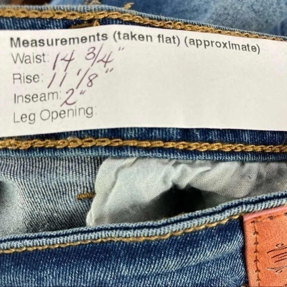 RAW Stretch Medium Wash Denim High Rise‎ Released Hem Short Blue Size undefined - Image 9