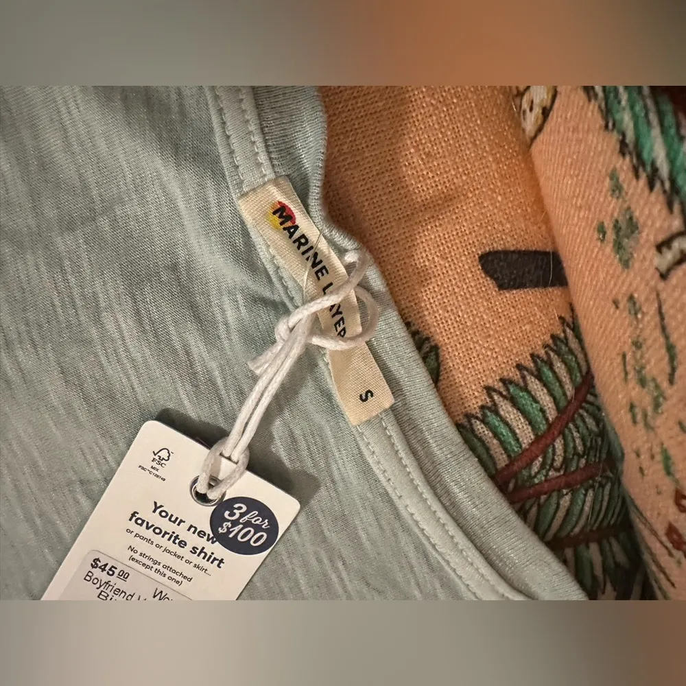 Marine layer NWT Green Marine Layers Oversized Soft Womens V Neck TShirt - Image 3