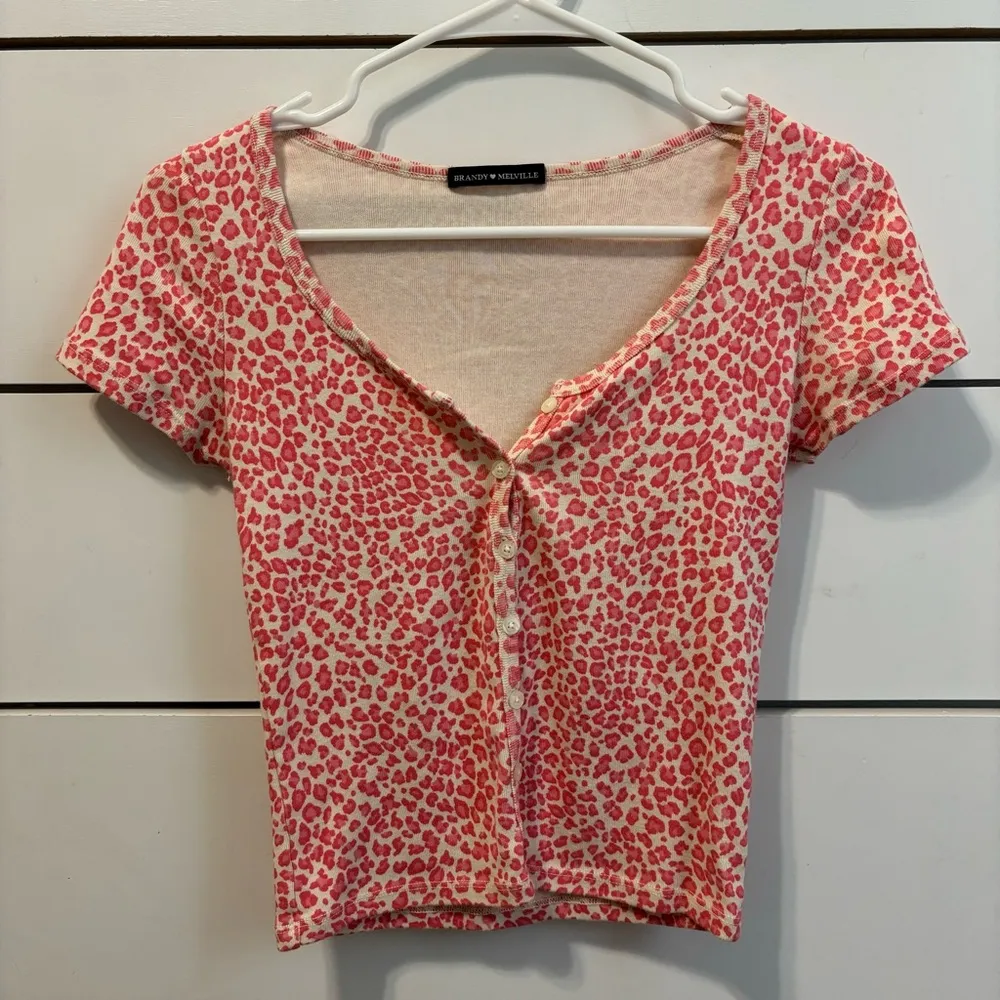 Brandy Melville Pink Cheetah Zelly Top - Image 2