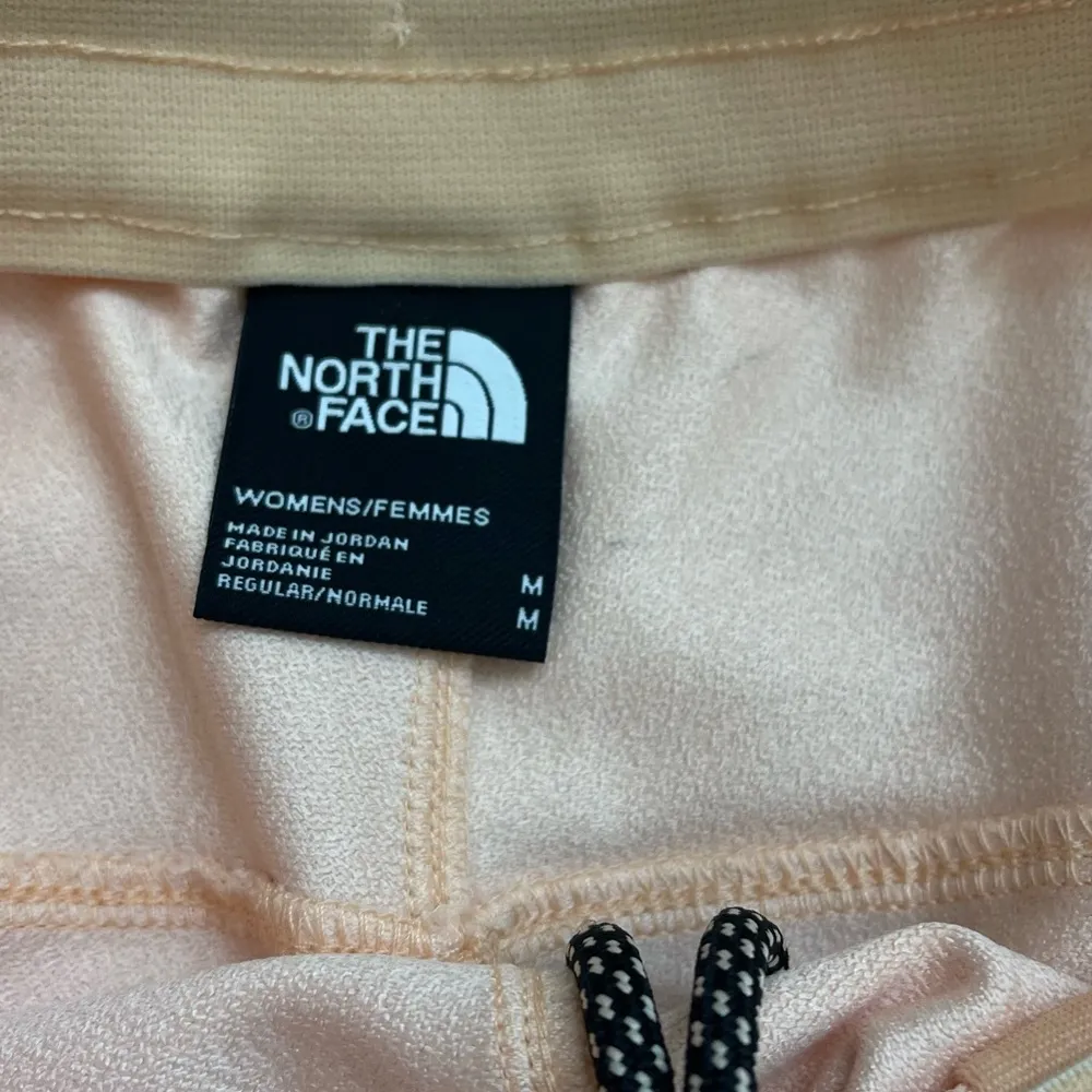 The North Face short for women NWT - Image 6