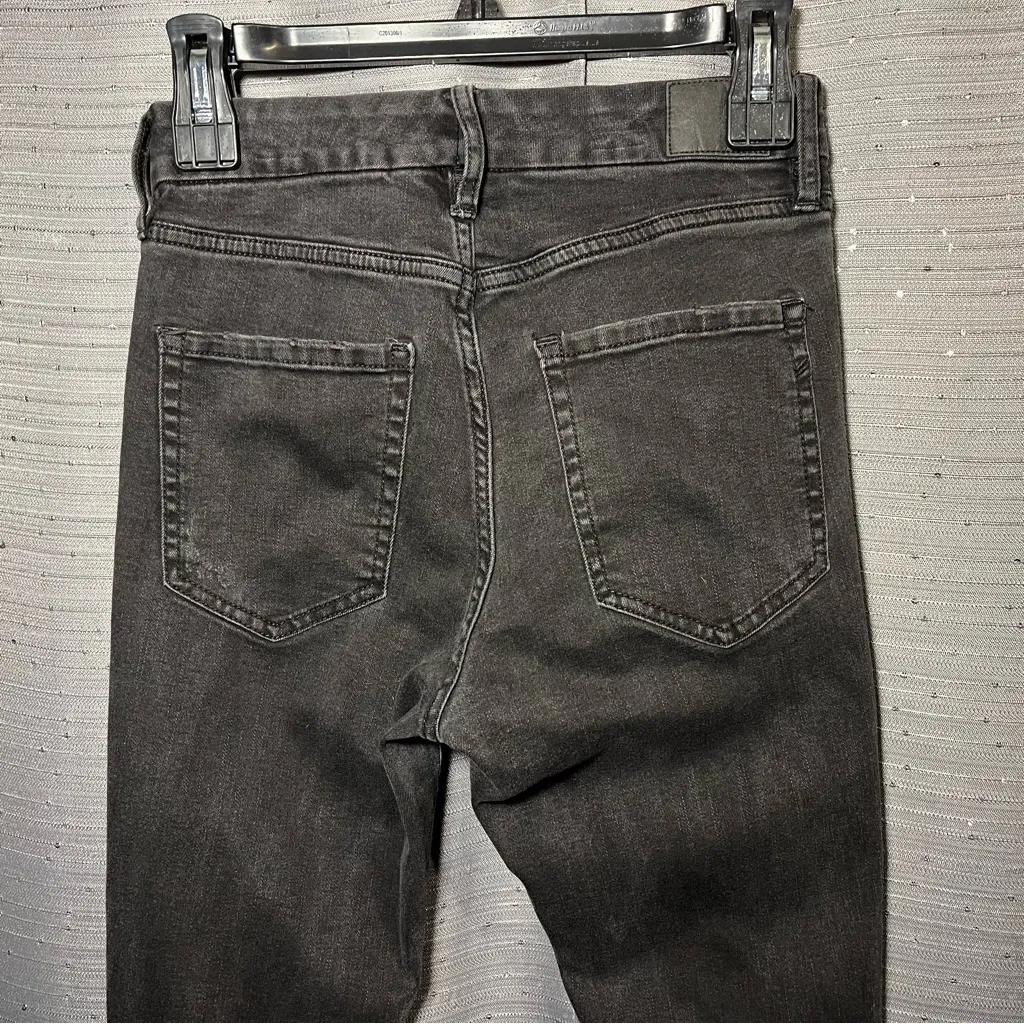 Aero High Rise Curvy‎ Distressed Faded/Acid Wash Jeans  Size 6 - Image 7