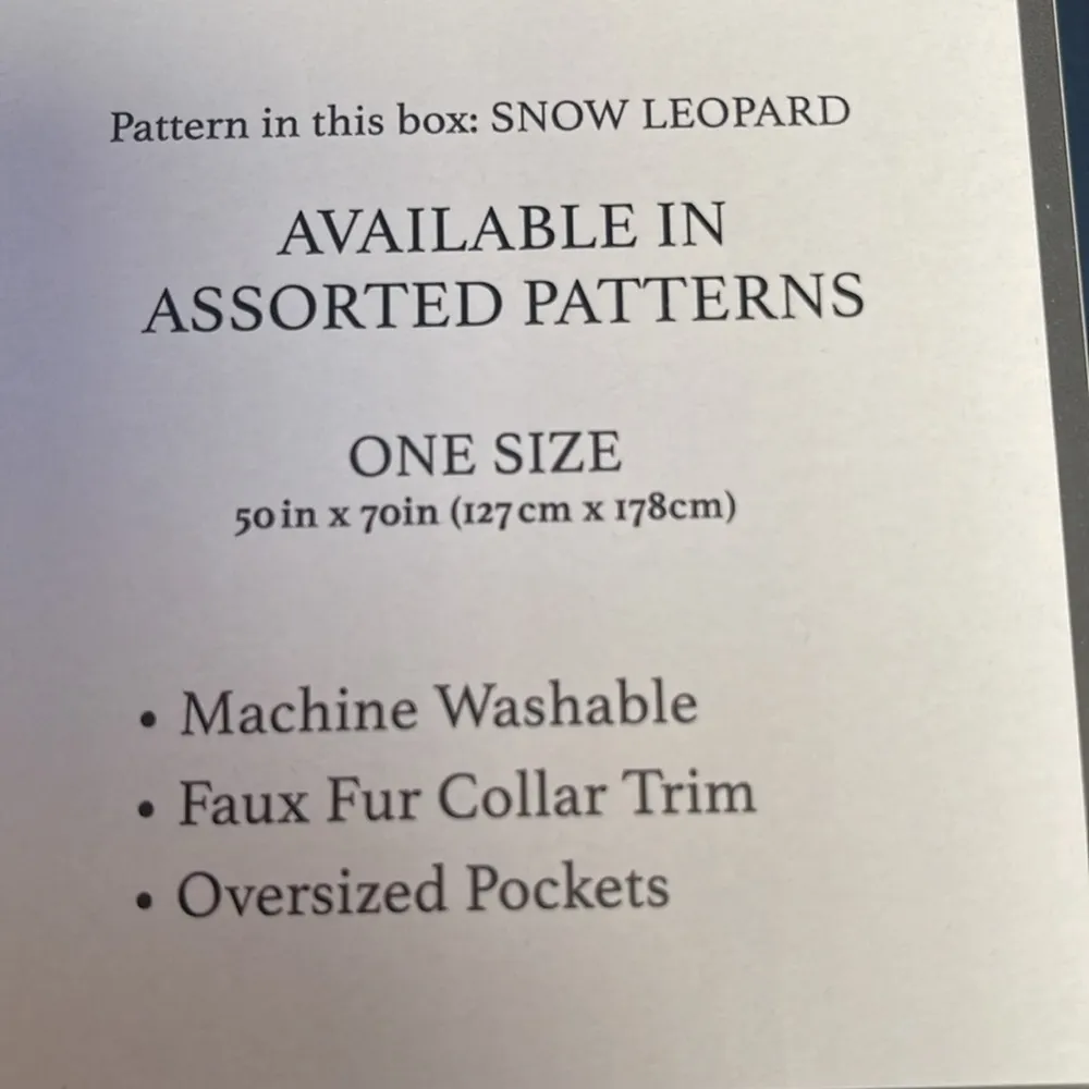 Women’s cozy plush wrap 50 in x 70 in White Size undefined - Image 5