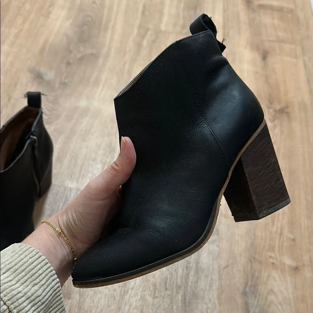 BP | Lance Leather Block Heel Bootie - Image 3