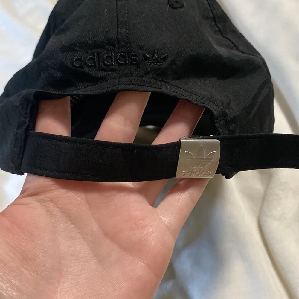 Adidas  Hat - Image 2