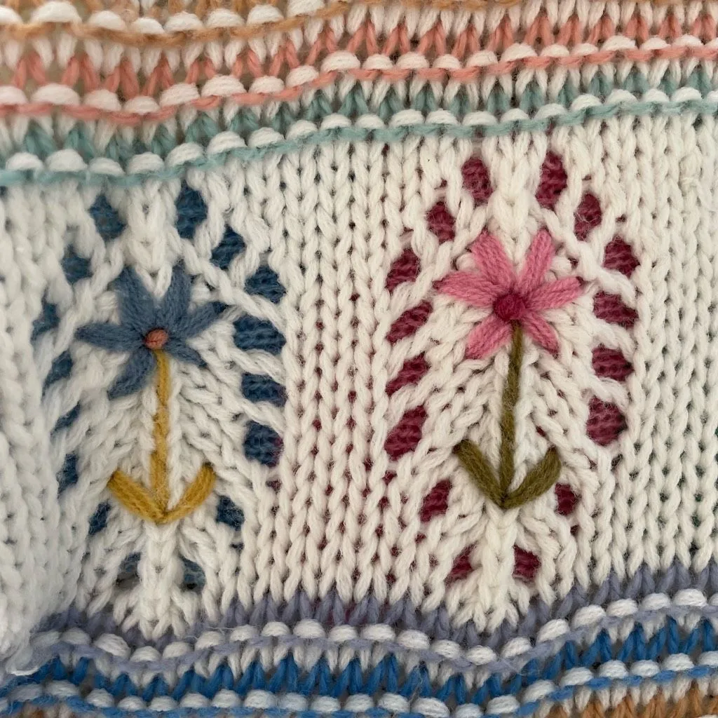 Vintage 90s Gitano Embroidered Flower Sweater XL Pink - Image 11