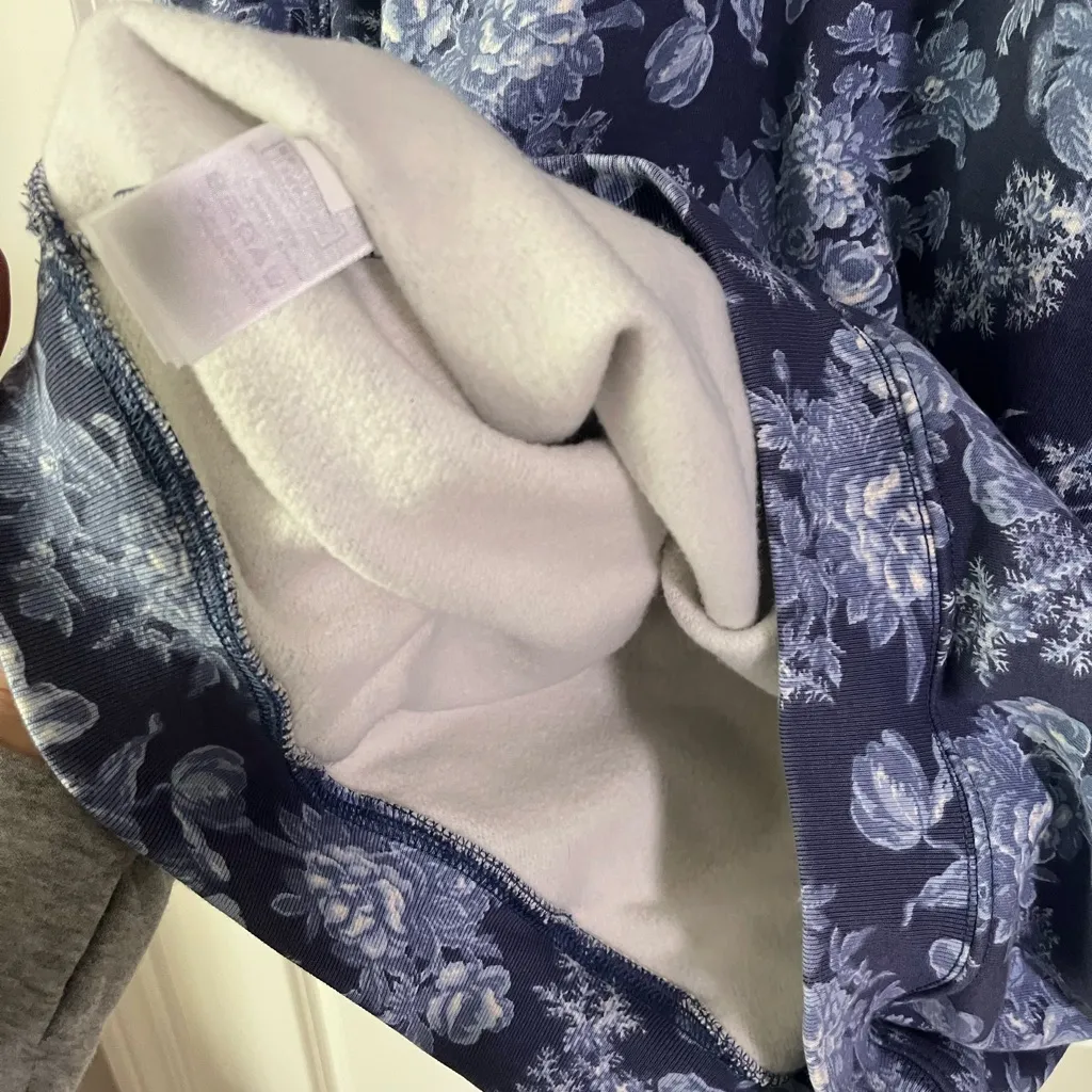 Gap × LoveShackFancy Floral Logo Hoodie- Unisex Medium - Image 6