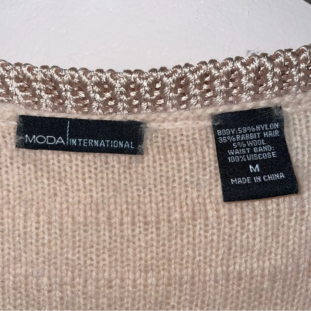 Moda International Rabbit Hair and Wool Blend Crew Neck Sweater Crochet Trim Size M - Image 2