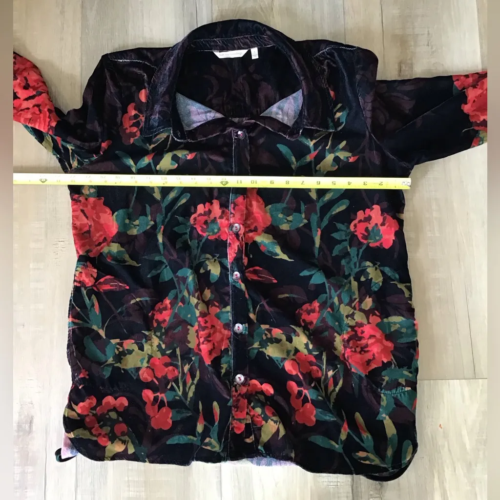Soft Surroundings Black and Red Floral Button-Down Shirt - Image 5