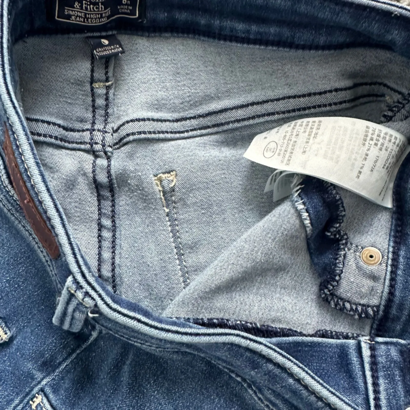 Abercrombie & Fitch Simone High Rise Jean Legging 6R/28 - Image 3