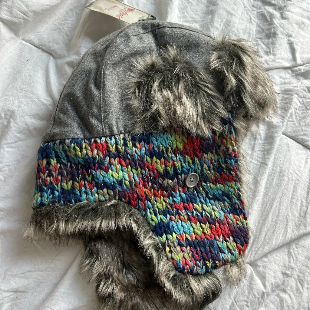 Woodlands isotoner Cozy Multicolor Knit and Faux Fur Trapper Hat Women’s NWT - Image 2
