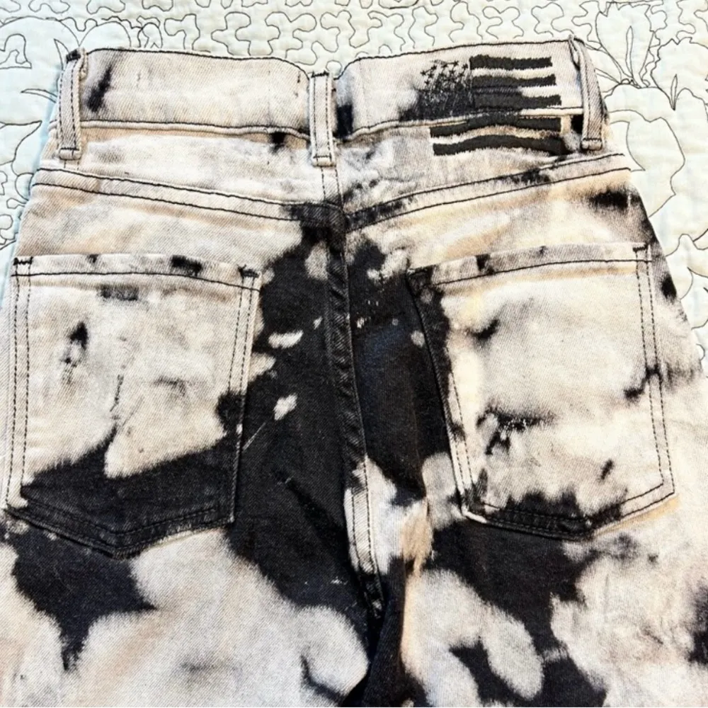 REVICE Uptown Twister High Waist Tie Dye Straight Snipped Hem Jeans NWT Sz  24 - Image 4