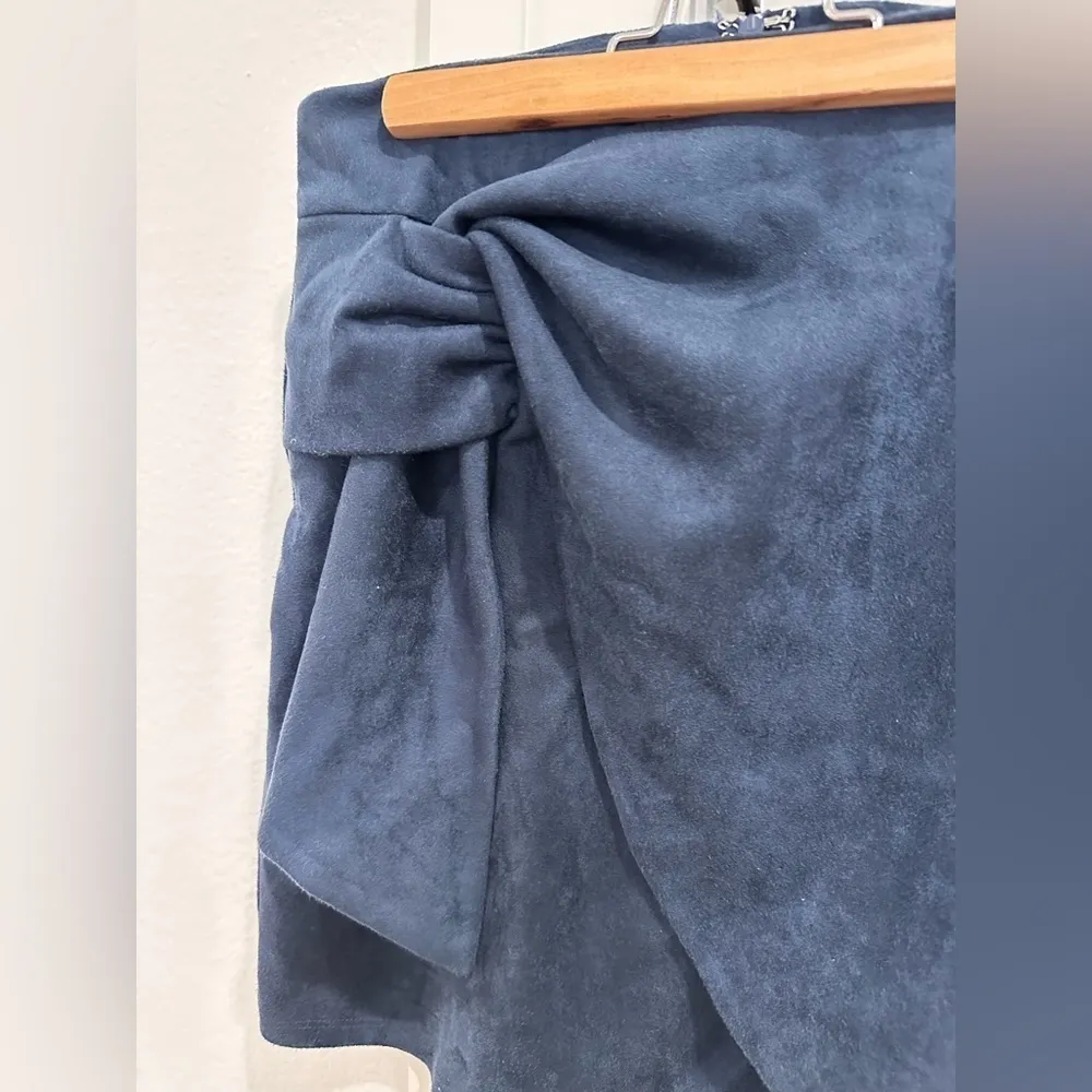 Soprano Faux Suede Wrap Mini Skirt Large Navy Blue Classic Chic Scandigirl New - Image 3