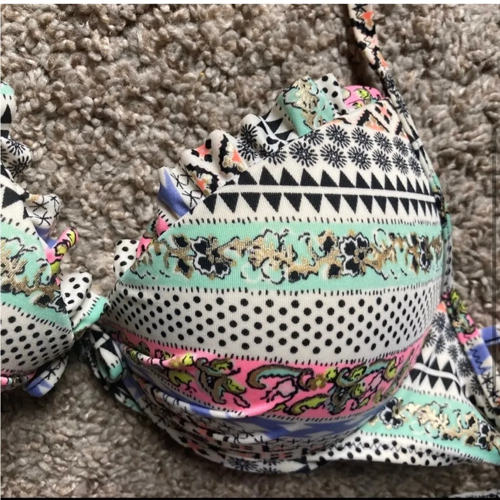 Victoria’s Secret 32B / Small Bikini with Formed Padded Cups Halter Tie Bali - Image 3