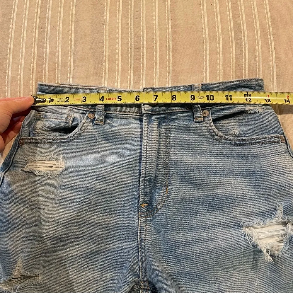 American Eagle Outfitters Stretch Mom Jean High Rise Cut Off Denim Shorts 0 - Image 7