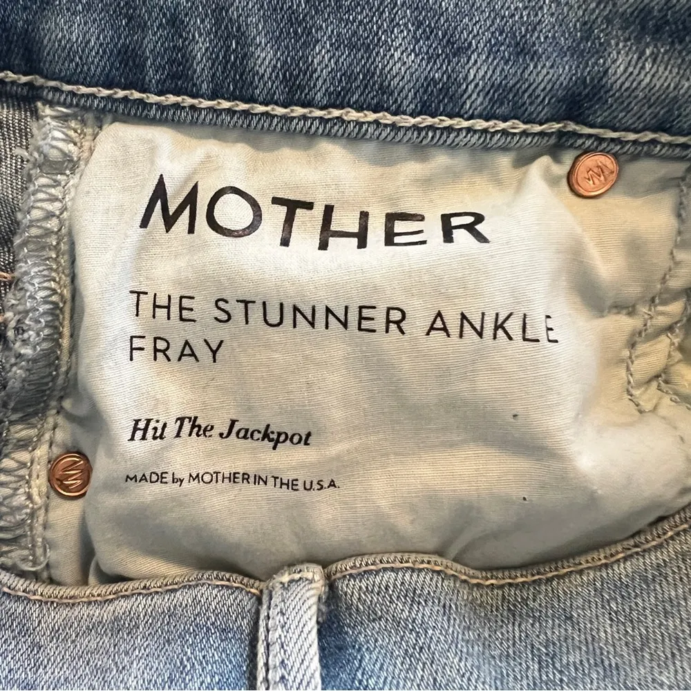MOTHER The Stunner Ankle Fray Size 24 Hit The Jackpot Light Wash Blue Distressed - Image 9