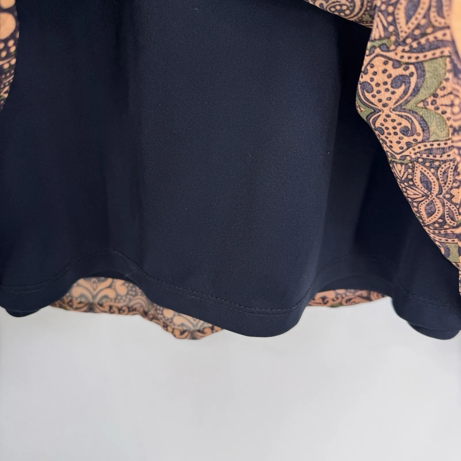 Fig and Flower Mock Neck Top Womens Large Brown Paisley Hippie Boho Forest Fairy - Image 6