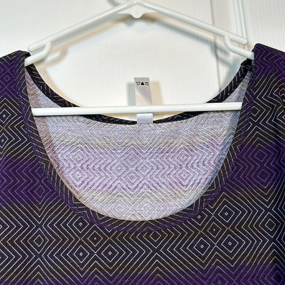 Lularoe Perfect Scoop Neck Black Yellow S/S Pullover Shirt Size 3XL EUC #7593 - Image 4